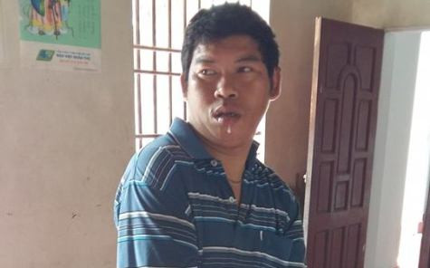 Trang mong muốn được làm một cán bộ y tế để tiếp tục sự nghiệp mà người bố đã hy sinh trong trận hải chiến Gạc Ma năm xưa còn làm dang dở và có điều kiện chăm sóc người anh trai đầu bị thiểu năng trí tuệ, người mẹ mang nhiều bệnh tật (ảnh Xuân Hòa) Trang mong muốn được làm một cán bộ y tế để tiếp tục sự nghiệp mà người bố đã hy sinh trong trận hải chiến Gạc Ma năm xưa còn làm dang dở và có điều kiện chăm sóc người anh trai đầu bị thiểu năng trí tuệ, người mẹ mang nhiều bệnh tật (ảnh Xuân Hòa)