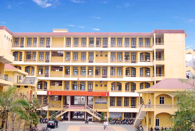 Học phí đại học Việt Nam được xem là vẫn rẻ trong khu vực. Ảnh minh họa Đại học DL Hải Phòng.