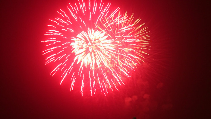 ...và hạnh phúc. ...và hạnh phúc.