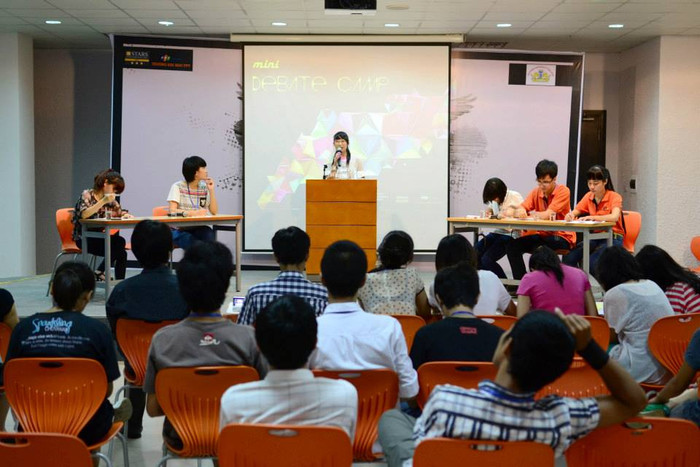 Một phần thi đấu tranh biện diễn ra tại ĐH FPT trong khuôn khổ hoạt động tổ chức đào tạo, giảng dạy Tranh biện tại ngôi trường này.