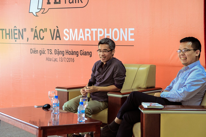 Cùng tham gia có ông Phạm Hiệp - Đại học Văn hóa Trung Hoa, Đài Loan. Cùng tham gia có ông Phạm Hiệp - Đại học Văn hóa Trung Hoa, Đài Loan.