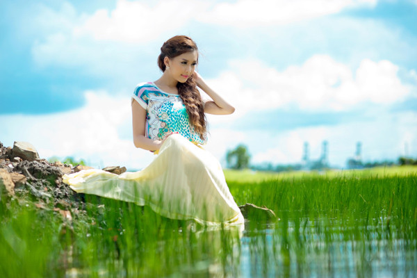 Ở tuổi 22, nhan sắc của Lan Hương ngày càng mặn mà. Ở tuổi 22, nhan sắc của Lan Hương ngày càng mặn mà.