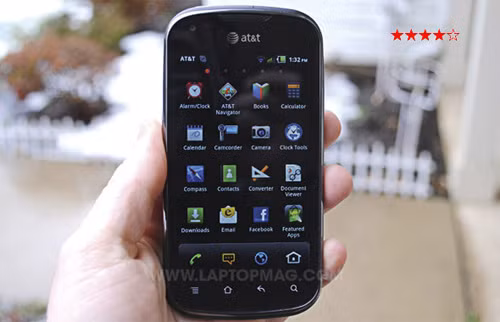 9. Pantech Burs: Điện thoại thông minh này được trang bị màn hình Super AMOLED kích thước 4 inch độ phân giải 800 x 480 pixel, bộ xử lý 2 nhân tốc độ 1.2GHz, 5 megapixel camera chính hỗ trợ quay phim HD 720p, 2 megapixel camera phụ phía trước, 16GB bộ nhớ trong và có thể tăng thêm 32GB nữa qua thẻ nhớ microSD, pin 1650 mAh và hỗ trợ mạng 4G LTE...