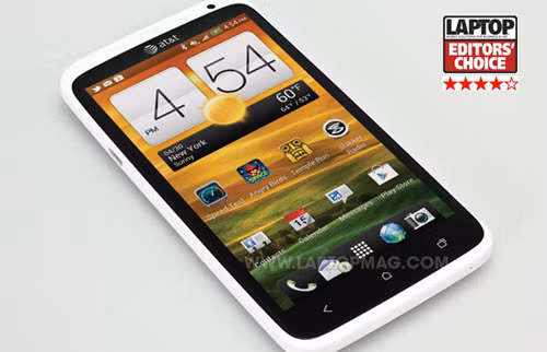 2. HTC One X: HTC One X nổi bật với màn hình HD, máy ảnh với tốc độ chụp cực nhanh, biến nó trở thành chiếc điện thoại thông minh Android đang được săn đón nhiều nhất.