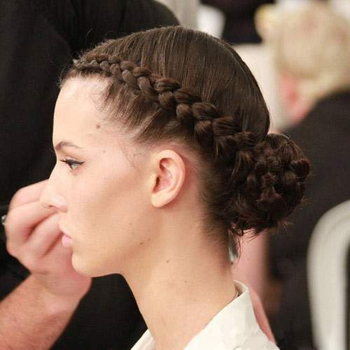 Xem thêm: Những kiểu tóc dễ bị "ném đá"" khi ra đường Xem thêm: Những kiểu tóc dễ bị "ném đá"" khi ra đường