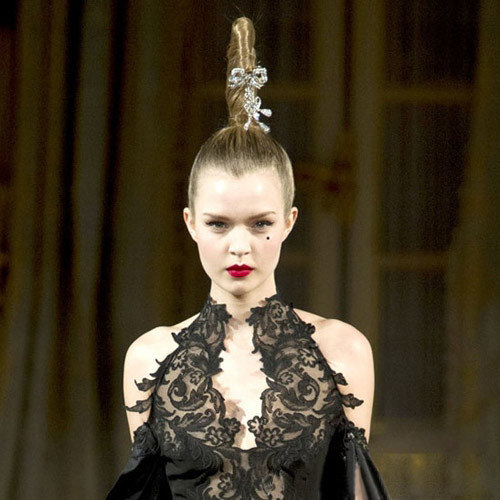 Xem thêm: Những kiểu tóc dễ bị "ném đá"" khi ra đường Xem thêm: Những kiểu tóc dễ bị "ném đá"" khi ra đường