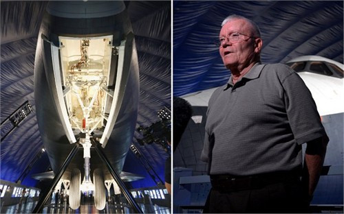 Phi hành gia Fred Haise bên cạnh con tàu Enterprise Phi hành gia Fred Haise bên cạnh con tàu Enterprise
