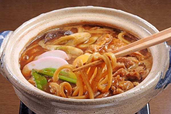 Khi sử dụng mì ăn liền có chất béo dạng trans sẽ gây tăng mức cholesterol xấu trong máu, dẫn đến tăng nguy cơ bị các bệnh tim mạch. Ngoài ra, trong gói gia vị của mì chứa nhiều chất phụ gia có tác dụng làm ngon miệng. Song, những chất này cũng không có dinh dưỡng và còn cay nóng, gây bất lợi cho người cao huyết áp hoặc có thân nhiệt cao. Khi sử dụng mì ăn liền có chất béo dạng trans sẽ gây tăng mức cholesterol xấu trong máu, dẫn đến tăng nguy cơ bị các bệnh tim mạch. Ngoài ra, trong gói gia vị của mì chứa nhiều chất phụ gia có tác dụng làm ngon miệng. Song, những chất này cũng không có dinh dưỡng và còn cay nóng, gây bất lợi cho người cao huyết áp hoặc có thân nhiệt cao.