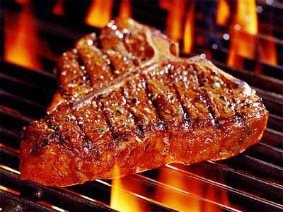 Nhiều nghiên cứu đã cho thấy: Khi nướng thịt hoặc cá trên than ở nhiệt độ cao, mỡ nhỏ giọt xuống than hồng sẽ hình thành các phân tử hydrocarbure thơm đa vòng (AHA), đó là những chất gây ung thư. Nhiều nghiên cứu đã cho thấy: Khi nướng thịt hoặc cá trên than ở nhiệt độ cao, mỡ nhỏ giọt xuống than hồng sẽ hình thành các phân tử hydrocarbure thơm đa vòng (AHA), đó là những chất gây ung thư.