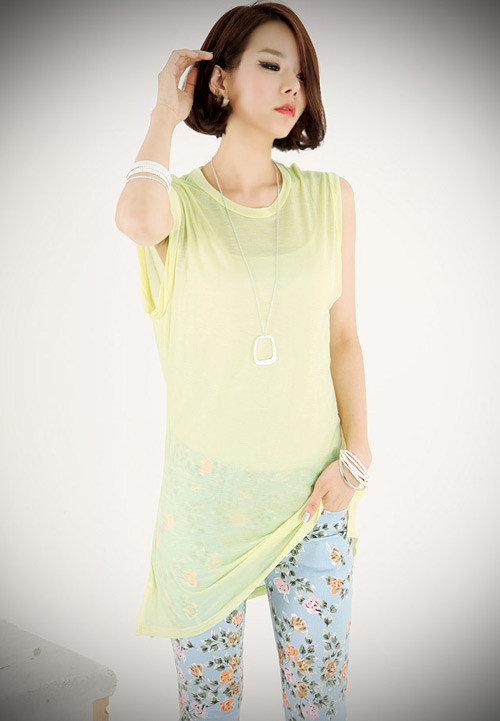 Tông màu vàng nhạt sẽ làm hài lòng những chị em không thích những phong cách quá "chói chang".