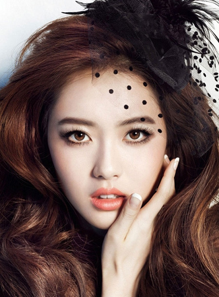 Không quá khó để có được đôi mắt nai tròn xinh, cuốn hút.