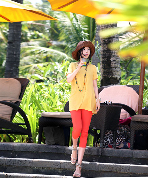 Xem thêm: Style đi biển cho cô nàng có vòng 1 khiêm tốn