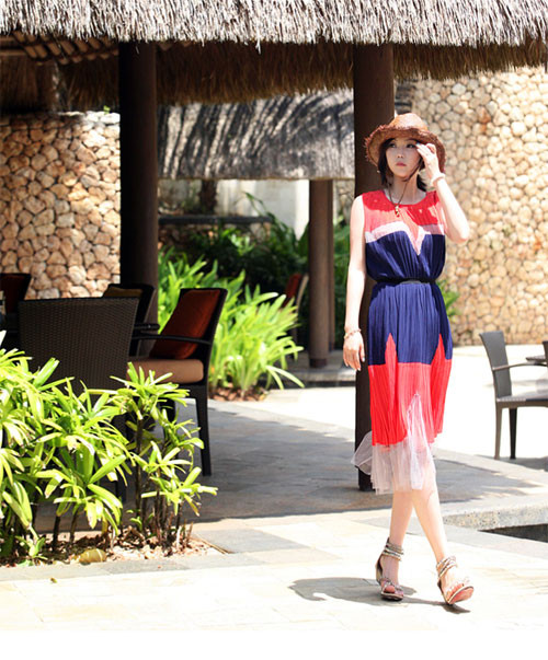 Xem thêm: Style đi biển cho cô nàng có vòng 1 khiêm tốn