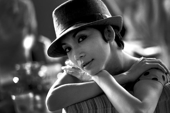 Xuân Lan đẹp cổ điển với mũ phớt. Xem thêm: Chọn mũ hè thời trang và sành điệu như Sao