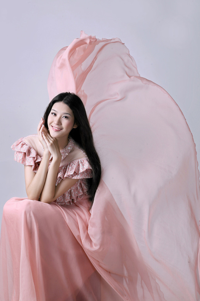 Vẻ đẹp quyến rũ... Vẻ đẹp quyến rũ...