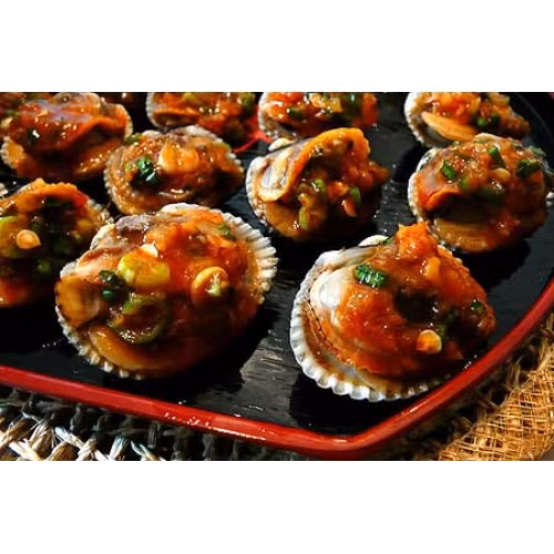 Lấy 150ml nước nấu sò huyết, bỏ đường phèn vào nấu cạn, bỏ nước dừa vào, vặn nhỏ lửa đun thêm 5 phút là được. Mỗi ngày một lần, uống 100ml. Công dụng: bổ tâm, dưỡng huyết, ích tinh, dưỡng dương.