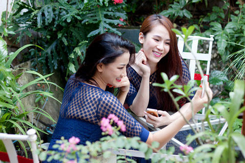 Phong cách "song sinh" khiến Maya và Thái Hà thêm phần thu hút.