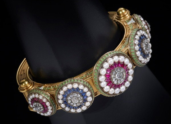 Xem thêm: Phụ kiện làm đẹp Mango Xuân- Hè 2012 Xem thêm: Phụ kiện làm đẹp Mango Xuân- Hè 2012