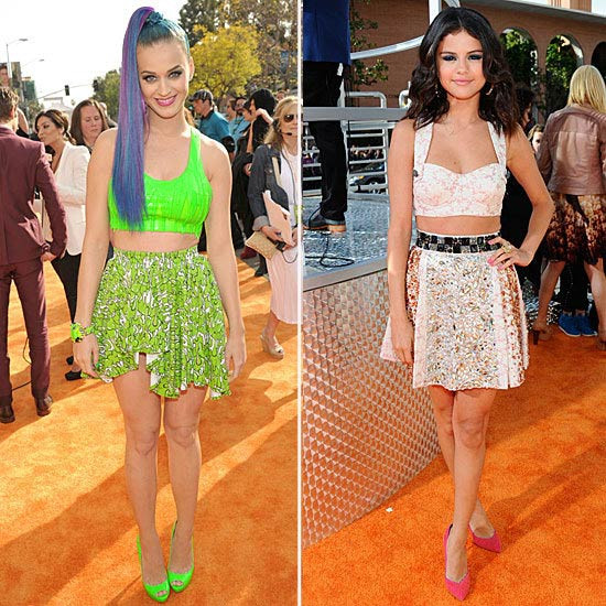 Chiếc áo crop top thể hiện vẻ đẹp duyên dáng trong mùa hè. Xem thêm:Sao Hollywood đang "ngất ngây" kiểu túi nào?