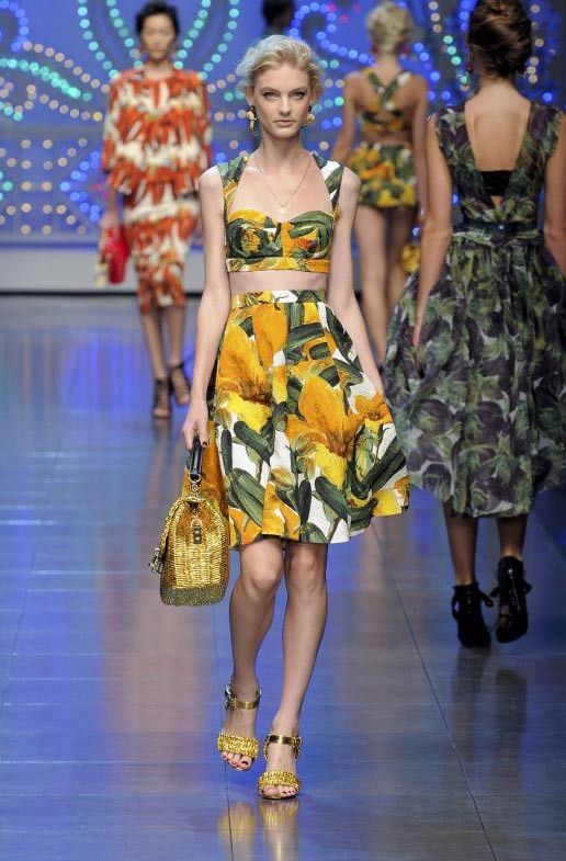 Xem thêm:Sao Hollywood đang "ngất ngây" kiểu túi nào?