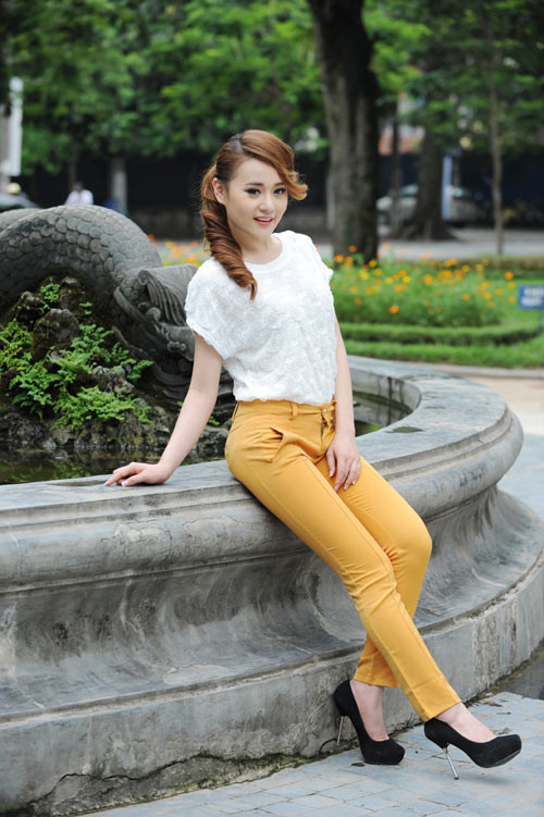 Trẻ trung và hợp mốt. Xem thêm:"Nhấn nhá" nét duyên cho ngày hè vàng nắng Trẻ trung và hợp mốt. Xem thêm:"Nhấn nhá" nét duyên cho ngày hè vàng nắng