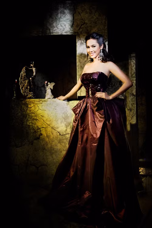 Hoàng My chính là người dựng bối cảnh và lên ý tưởng thực hiện bộ ảnh cùng nhiếp ảnh gia Đặng Minh Tùng. Người đẹp chia sẻ, khung cảnh này này cũng sẽ được cô sử dụng cho nhiều bộ ảnh khác.