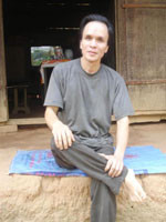 Ông Kha đã khám nhiều nơi nhưng không có kết quả.