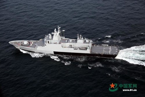 Từ ngày 17 đến ngày 22 tháng 9 năm 2015, Quân đội Trung Quốc và Malaysia tiến hành diễn tập thực binh liên hợp ở eo biển Malacca. Tham gia diễn tập, phía Trung Quốc có 1160 binh sĩ lục hải không quân, tàu khu trục Lan Châu, tàu hộ vệ Nhạc Dương (2 tàu này thuộc Hạm đội Nam Hải), tàu bệnh viện Hòa Bình Phương Châu, 4 máy bay vận tải, 3 máy bay trực thăng... Phía Malaysia có tàu hộ vệ Jebat, tàu chỉ huy Kelantan, tàu hỗ trợ Mahawangsa, trực thăng Super Lynx-300...