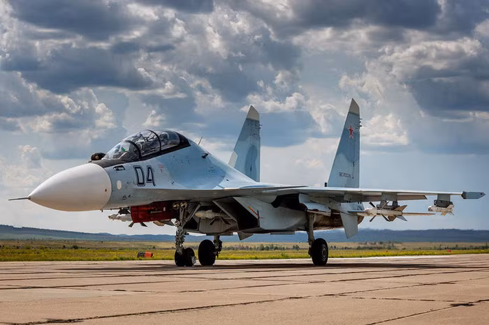 Máy bay chiến đấu đa năng 2 chỗ ngồi Su-30MS biên chế cho một căn cứ ở bang Chita, Quân khu miền Đông, Quân đội Nga