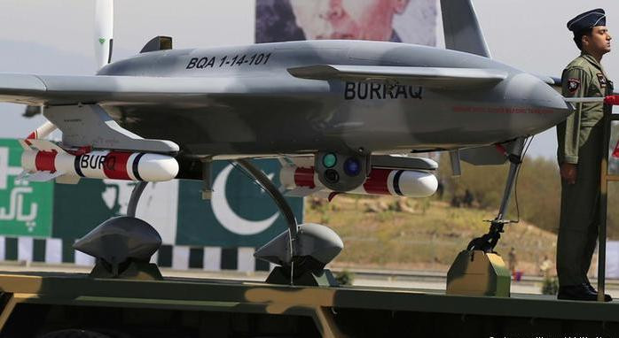 Máy bay vũ trang không người lái Burraq của Pakistan (nguồn dw.com) Máy bay vũ trang không người lái Burraq của Pakistan (nguồn dw.com)