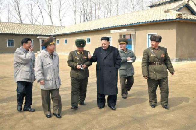 Nhà lãnh đạo CHDCND Triều Tiên Kim Jong-ul Nhà lãnh đạo CHDCND Triều Tiên Kim Jong-ul
