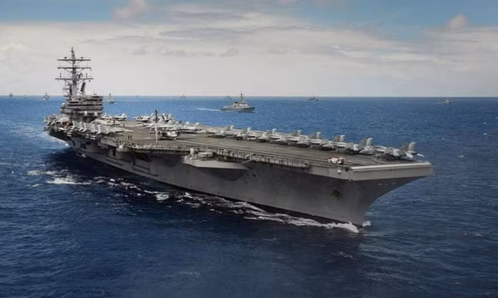 Ngày 31 tháng 8 năm 2015, tàu sân bay USS Ronald Reagan CVN 76 của Hải quân Mỹ rời San Diego, đến căn cứ hải quân Yokosuka, Nhật Bản, triển khai ở khu vực châu Á-Thái Bình Dương. Ngày 31 tháng 8 năm 2015, tàu sân bay USS Ronald Reagan CVN 76 của Hải quân Mỹ rời San Diego, đến căn cứ hải quân Yokosuka, Nhật Bản, triển khai ở khu vực châu Á-Thái Bình Dương.
