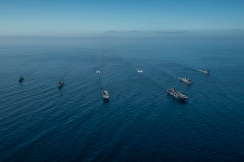 Hải quân Mỹ-Nhật trong một cuộc tập trận liên hợp Hải quân Mỹ-Nhật trong một cuộc tập trận liên hợp