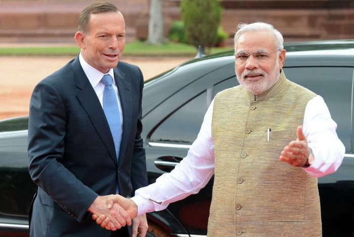 Thủ tướng Australia Tony Abbott thăm Ấn Độ vào đầu tháng 9 năm 2014. Thủ tướng Ấn Độ Narendra Modi sắp thăm đáp lễ. Thủ tướng Australia Tony Abbott thăm Ấn Độ vào đầu tháng 9 năm 2014. Thủ tướng Ấn Độ Narendra Modi sắp thăm đáp lễ.