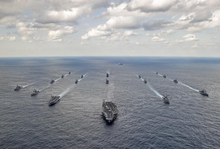 Ngày 19 tháng 11 năm 2014, Mỹ-Nhật phô diễn sức mạnh trên biển sau khi kết thúc diễn tập Keen Sword 2015