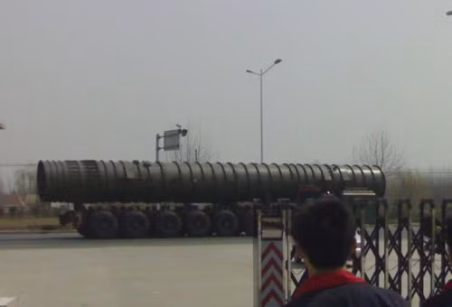 Tên lửa đạn đạo xuyên lục địa DF-41 Trung Quốc do dân mạng tuyên truyền