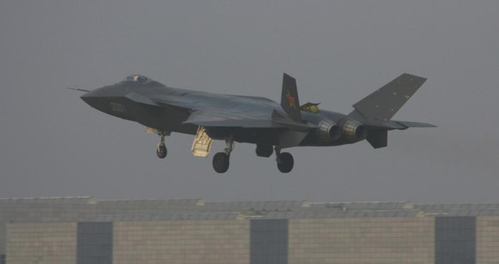 Máy bay chiến đấu tàng hình J-20 Trung Quốc