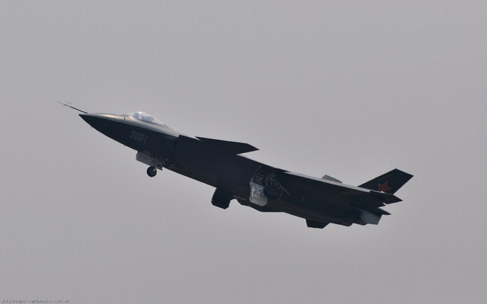 Máy bay chiến đấu tàng hình J-20 Trung Quốc có thể là đối thủ tương lai của Shinshin Nhật Bản. Máy bay chiến đấu tàng hình J-20 Trung Quốc có thể là đối thủ tương lai của Shinshin Nhật Bản.