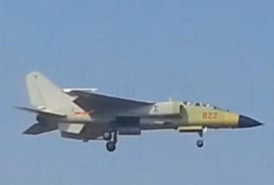 Máy bay chiến đấu JH-7B Trung Quốc bay thử (nguồn sina Trung Quốc)