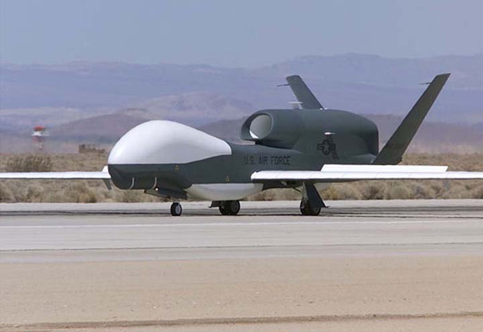 Mỹ triển khai máy bay do thám không người lái Global Hawk ở khu vực châu Á-Thái Bình Dương. Mỹ triển khai máy bay do thám không người lái Global Hawk ở khu vực châu Á-Thái Bình Dương.