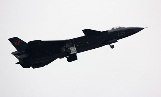 Máy bay chiến đấu J-20 leo cao Máy bay chiến đấu J-20 leo cao