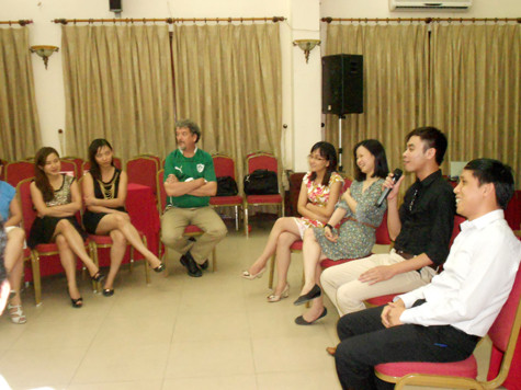 Những kinh nghiệm cũng như kiến thức được các bạn cựu du học sinh chia sẻ là hành trang rất tốt cho những du học sinh du học tại Ireland dịp này. Những kinh nghiệm cũng như kiến thức được các bạn cựu du học sinh chia sẻ là hành trang rất tốt cho những du học sinh du học tại Ireland dịp này.