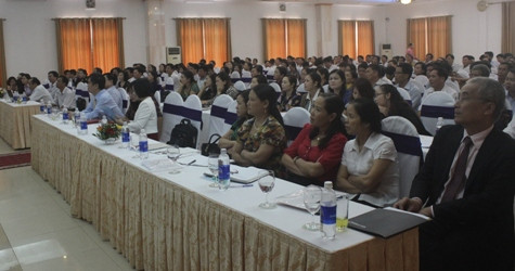 Ngày 31/10 và 1/11 Bộ Giáo dục và Đào tạo đã phối hợp với Sở Giáo dục và Đào tạo Nghệ An có cuộc trao đổi đánh giá trực tiếp kết quả cải cách giáo dục theo Nghị quyết 29 với các giáo viên tiểu học tại địa phương này Ngày 31/10 và 1/11 Bộ Giáo dục và Đào tạo đã phối hợp với Sở Giáo dục và Đào tạo Nghệ An có cuộc trao đổi đánh giá trực tiếp kết quả cải cách giáo dục theo Nghị quyết 29 với các giáo viên tiểu học tại địa phương này