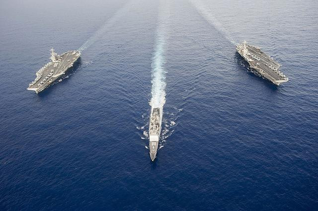 Tàu sân bay USS George Washington cùng với tàu sân bay USS John C.Stennis và tàu tuần dương tên lửa USS San Diego (CG53) diễn tập chống tàu ngầm và các hoạt động phối hợp để nâng cao khả năng phản ứng nhanh với bất cứ cuộc khủng hoảng nào trong tương lai tại khu vực châu Á-Thái Bình Dương. Tàu sân bay USS George Washington cùng với tàu sân bay USS John C.Stennis và tàu tuần dương tên lửa USS San Diego (CG53) diễn tập chống tàu ngầm và các hoạt động phối hợp để nâng cao khả năng phản ứng nhanh với bất cứ cuộc khủng hoảng nào trong tương lai tại khu vực châu Á-Thái Bình Dương.