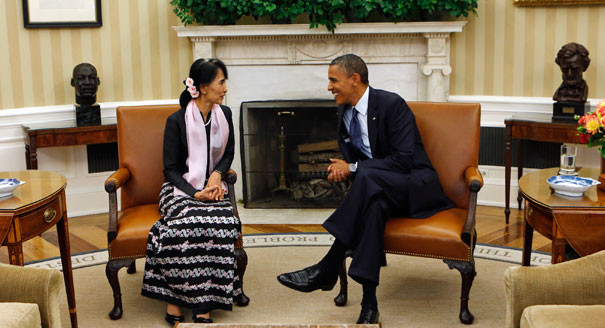 Tổng thống Mỹ Barack Obama vừa hội kiến với nhà lãnh đạo đối lập Myanmar Aung San Suu Kyi Tổng thống Mỹ Barack Obama vừa hội kiến với nhà lãnh đạo đối lập Myanmar Aung San Suu Kyi