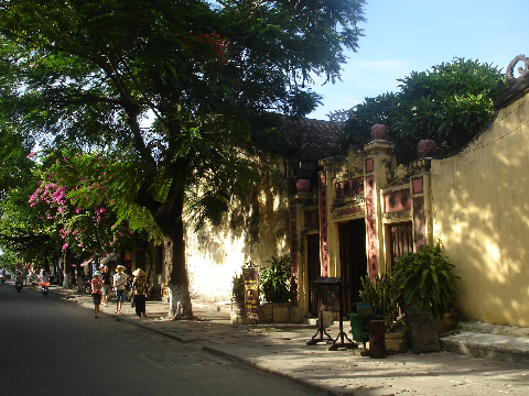 Góc phố cổ giản dị, yên bình.. Góc phố cổ giản dị, yên bình..