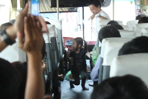 Chuyện bé 4 tuổi đi làm từ thiện ở Nậm Mười ảnh 1 Chuyện bé 4 tuổi đi làm từ thiện ở Nậm Mười ảnh 1