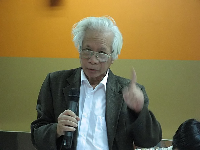 GS, TSKH Hoàng Trọng Yêm, Hiệu trưởng trường ĐH Lương Thế Vinh: Ba chung hiện tại đã quá lạc hậu và không hiệu quả với tình hình thực tế. Ảnh Xuân Trung GS, TSKH Hoàng Trọng Yêm, Hiệu trưởng trường ĐH Lương Thế Vinh: Ba chung hiện tại đã quá lạc hậu và không hiệu quả với tình hình thực tế. Ảnh Xuân Trung