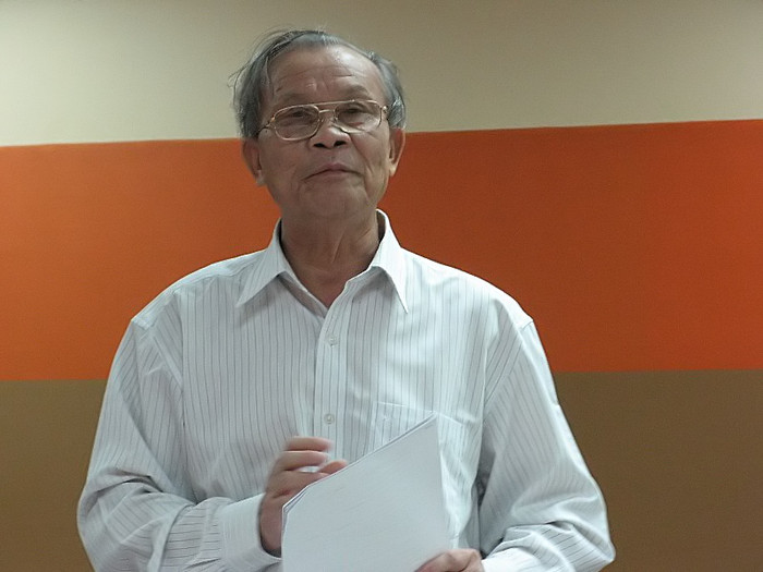 TS Lê Khắc Đoá cho rằng: Hiện nay trong luật cũng nên xiết chặt hệ đào tạo liên thông. Ảnh Xuân Trung TS Lê Khắc Đoá cho rằng: Hiện nay trong luật cũng nên xiết chặt hệ đào tạo liên thông. Ảnh Xuân Trung