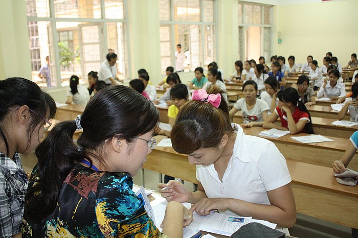 Phó thủ tướng yêu cầu xử lí nghiêm các trường được thành lập từ 10 trở lại đây, sau 3 năm không đáp ứng đủ chỉ tiêu. Ảnh Xuân Trung